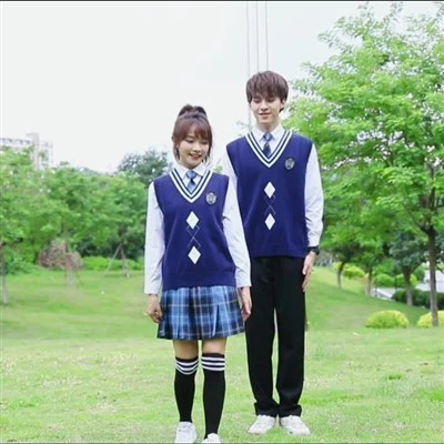 Lekòl Nasyonal inifòm antrepriz estanda